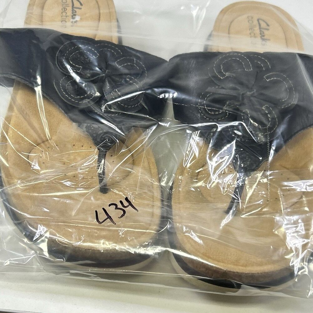 Clarks Women’s Brynn Style Flat Sandal Black Leather Flower Size 11 - Picture 8 of 8